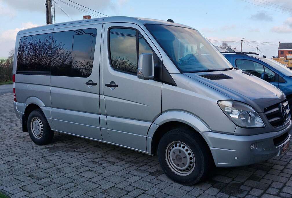 Mercedes-Benz 213 2.1 CDI A1H1