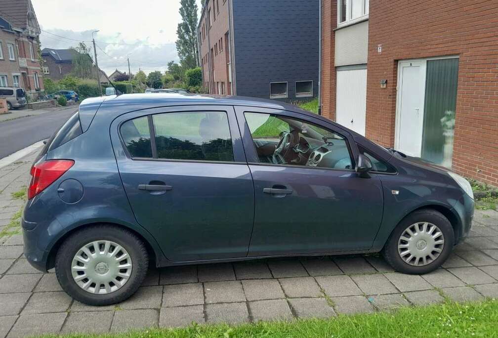 Opel 1.0i XE 12v Comfort