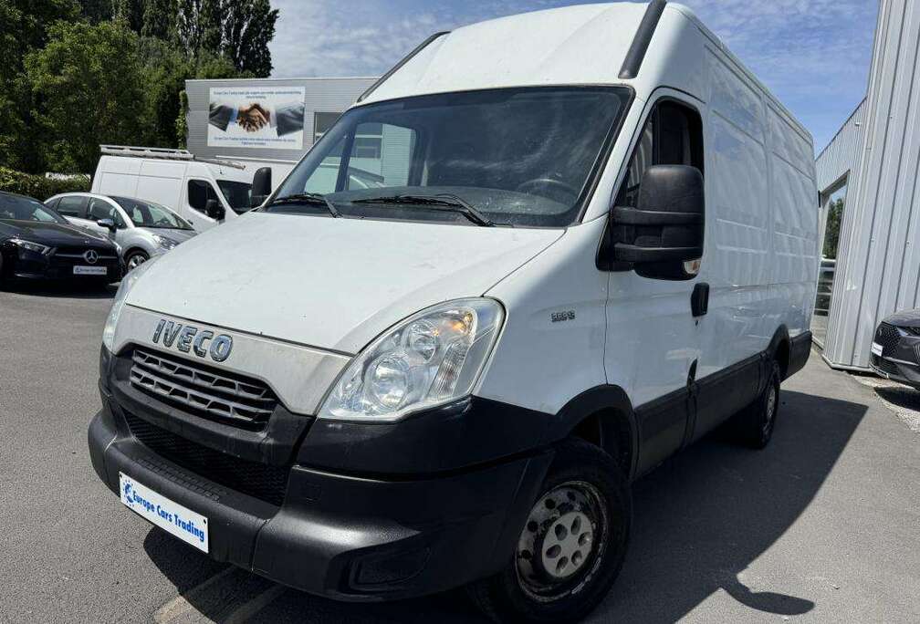Iveco V 2.3HPI 126ch 35S13 8256€HT TVA RÉCUP GAR 12M