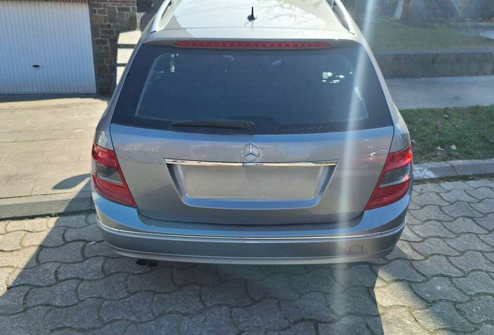 Mercedes-Benz T CDI DPF (BlueEFFICIENCY)