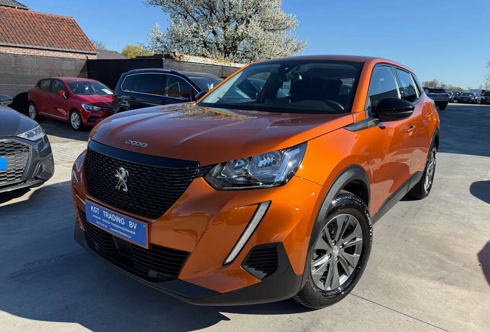 Peugeot 1.2i 101PK NAVIGATIE CARPLAY PDC BLUETOOTH LED A/C