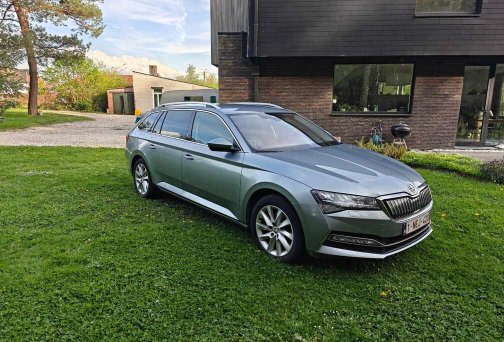 Skoda Superb Combi PHEV 1.4 TSI Ambition DSG (160 kW)