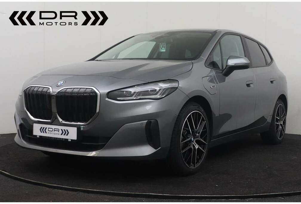 BMW xe xDrive ACTIVE TOURER - NAVIGATIE - LED - DAB -