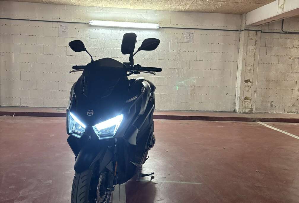 SYM Jet X 125cc – Full Black – Excellent état