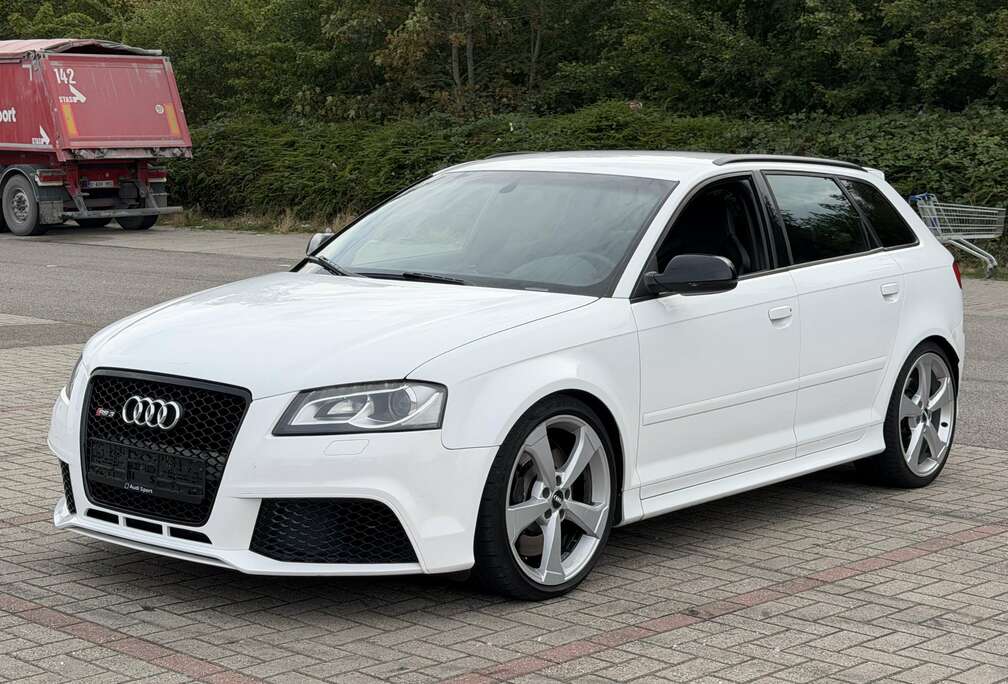 Audi Sportback 2.5 TFSI Quattro S tronic