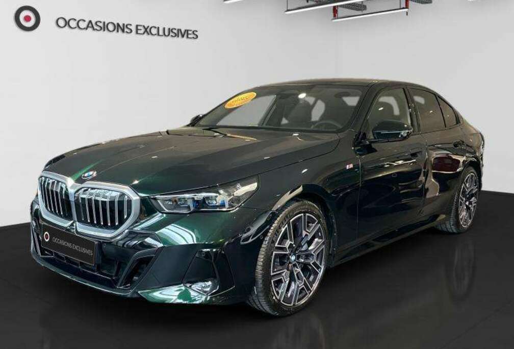 BMW 3.0 xDrive Igonic Glow