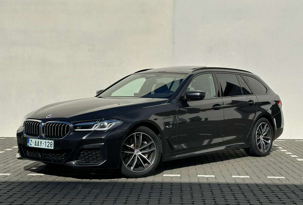 BMW e xDrive Touring M-Pack (Pano,HUD,Laser,…)