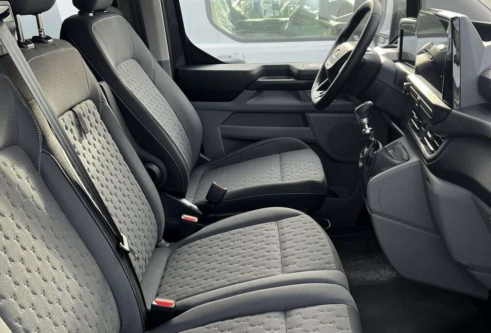 Ford Limited 2.0tdci 136pk 320L  L2 ombouw dubbel cabi