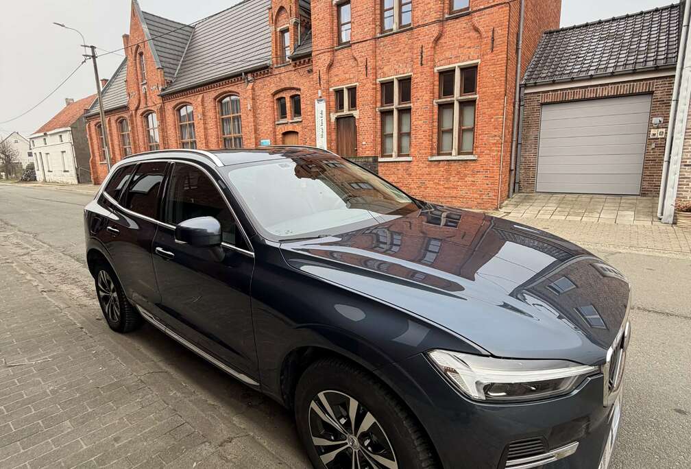 Volvo XC60 T6 AWD Recharge Core