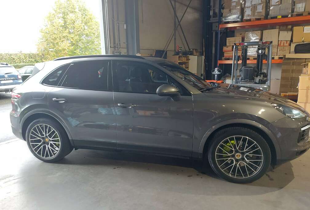 Porsche Cayenne S Hybrid Tiptronic S