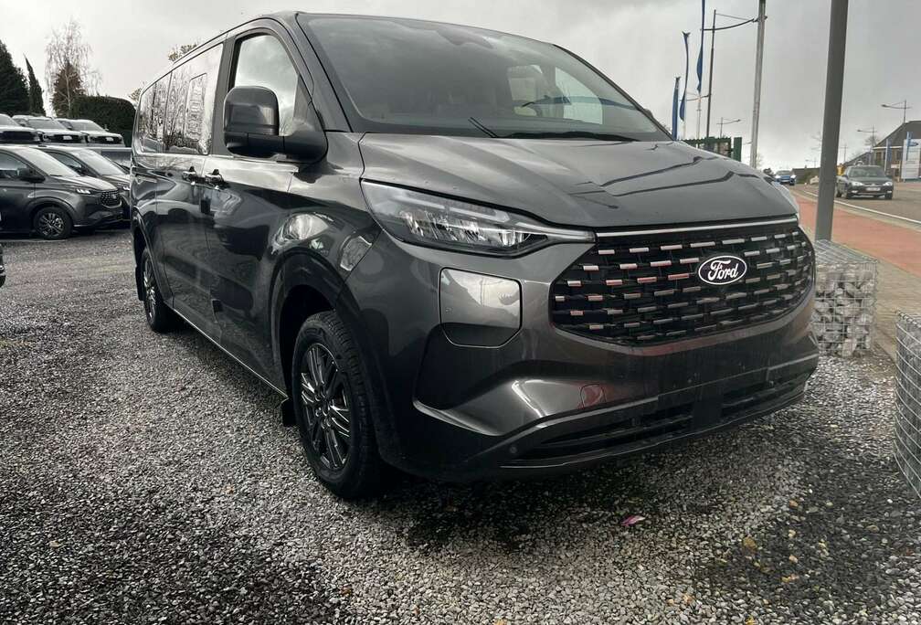 Ford Tourneo Custom PHEV AUT