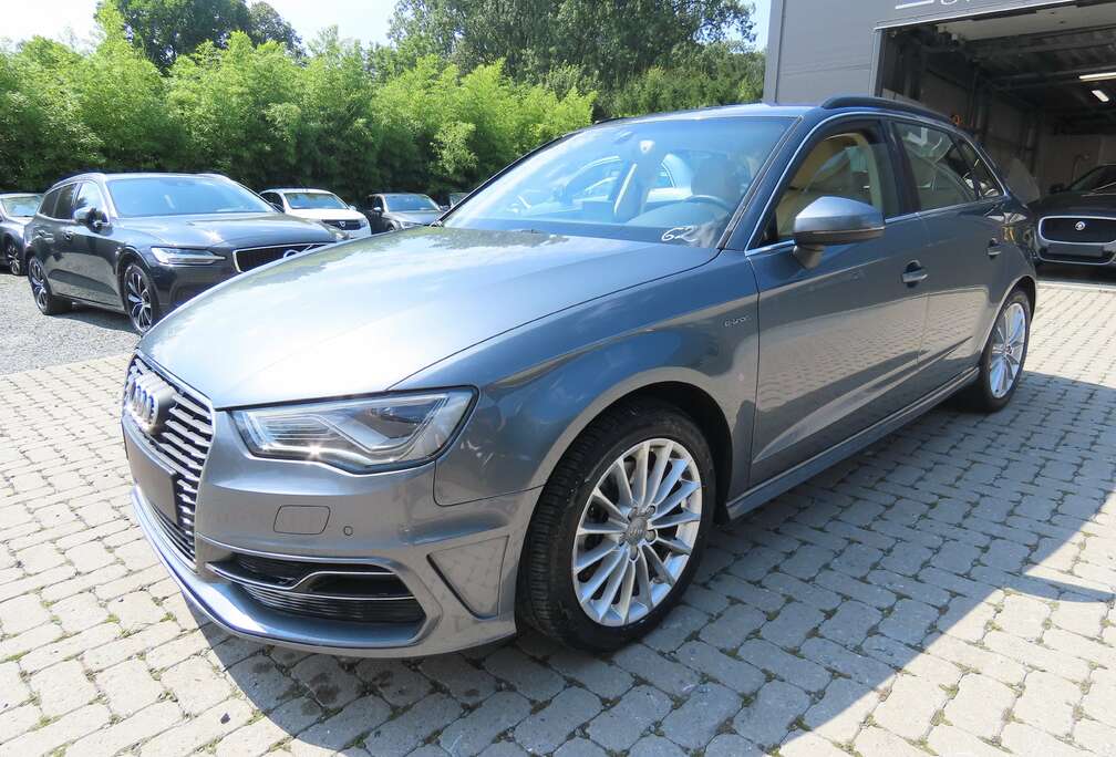 Audi Sportback 1.4 TFSI e-tron Attraction S tronic