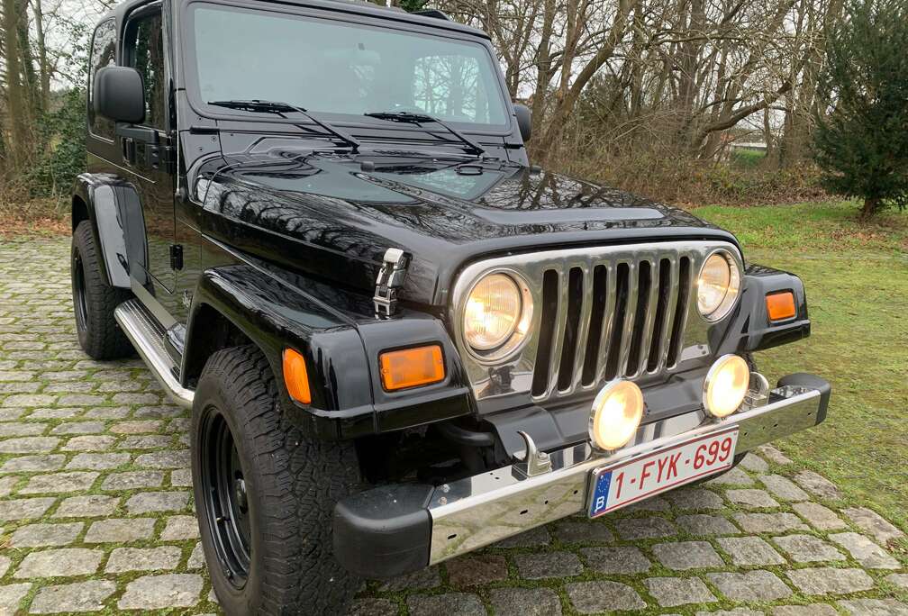 Jeep 2.5i Sport