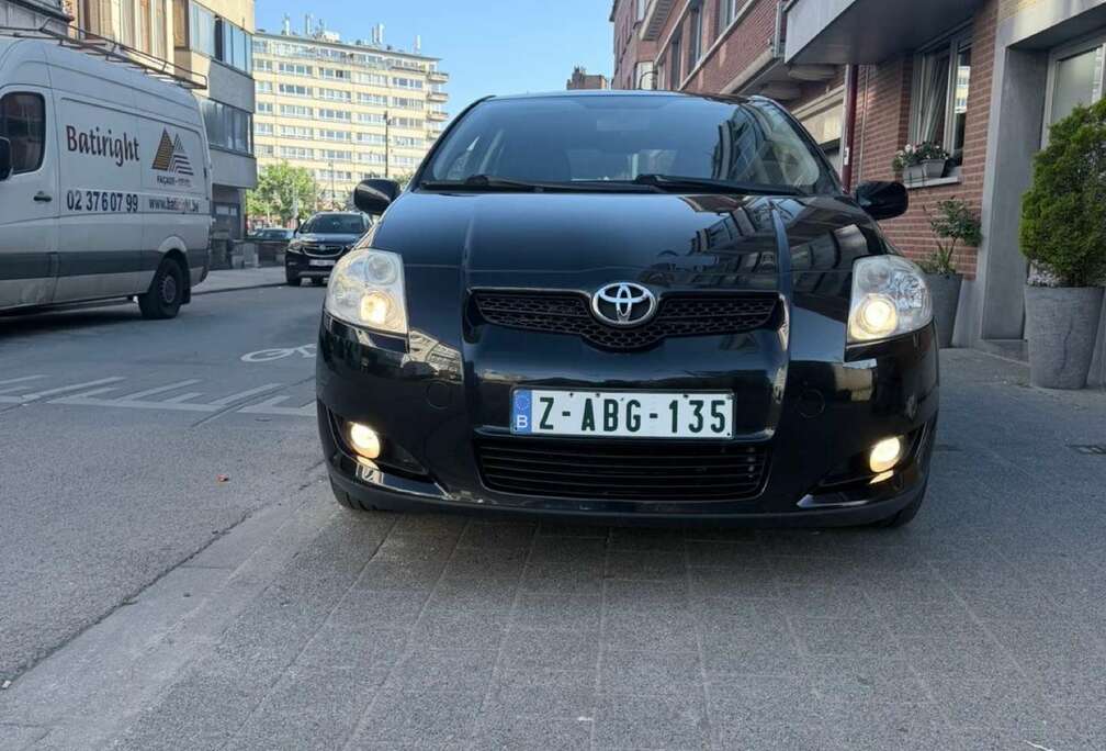 Toyota 1.6i Dual VVT-i Linea Sol automatic new 0485905657