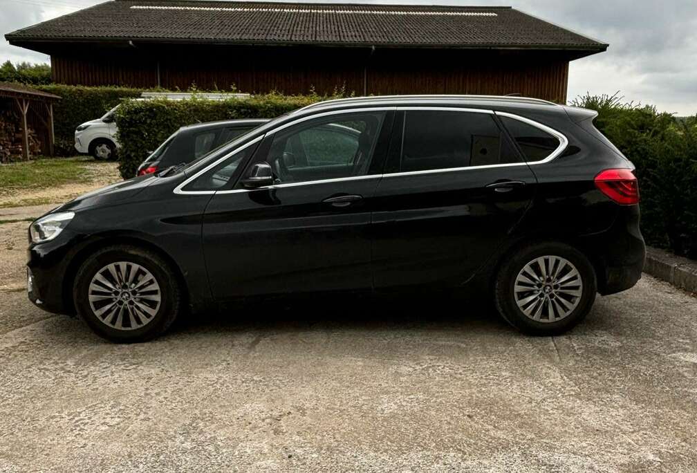 BMW Active Tourer 218iA Luxury line X1