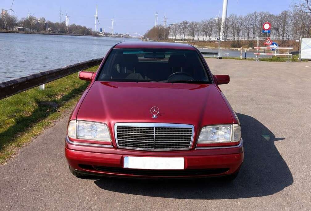 Mercedes-Benz Elegance