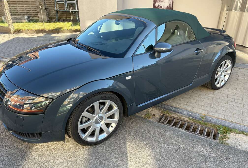 Audi TT Roadster 1.8 Turbo 20v Sline