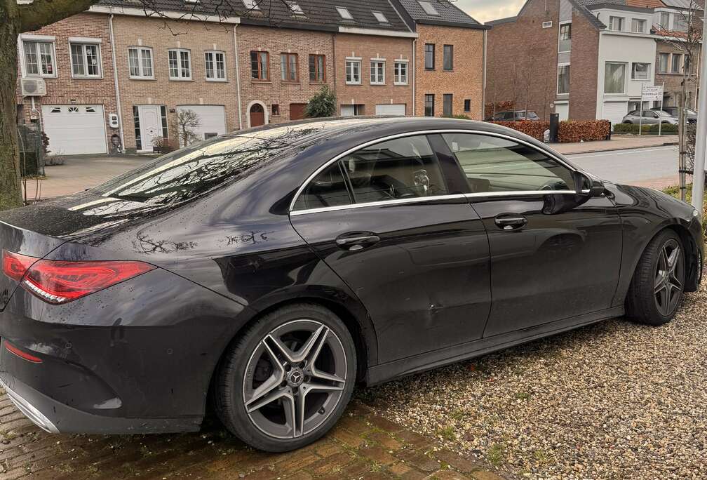 Mercedes-Benz d Shooting Brake 7G-DCT Edition 1