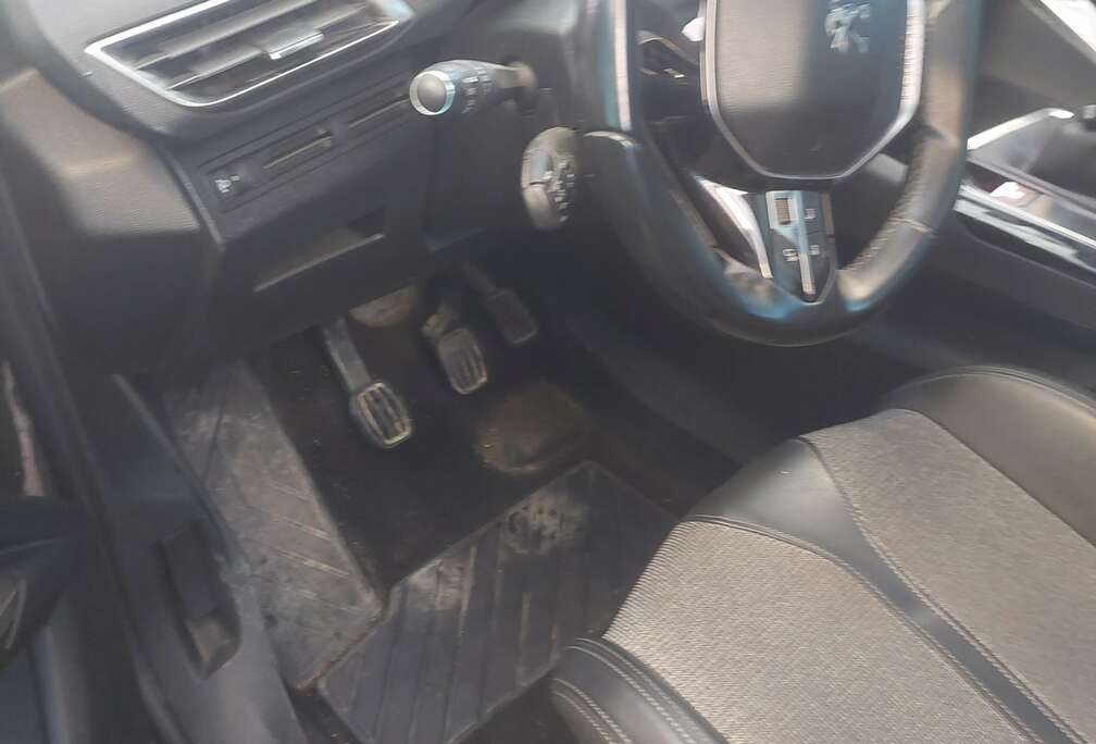 Peugeot 3008 1.2 PureTech Allure
