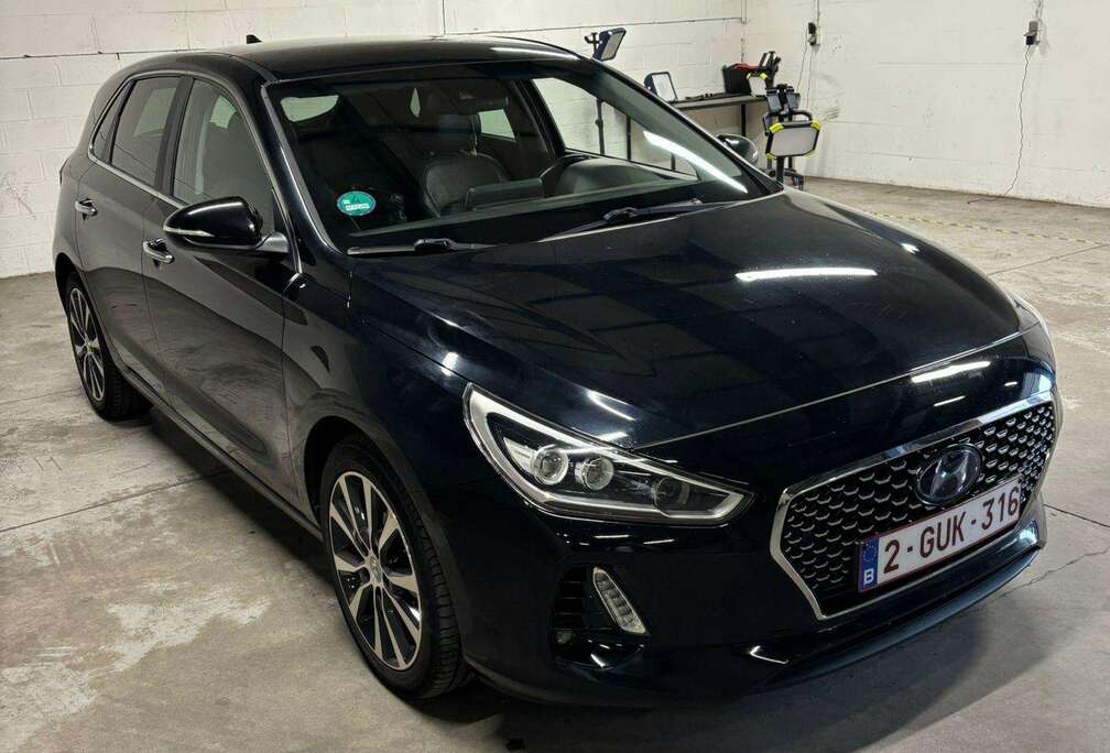 Hyundai i30 1.6 CRDi Sky DCT