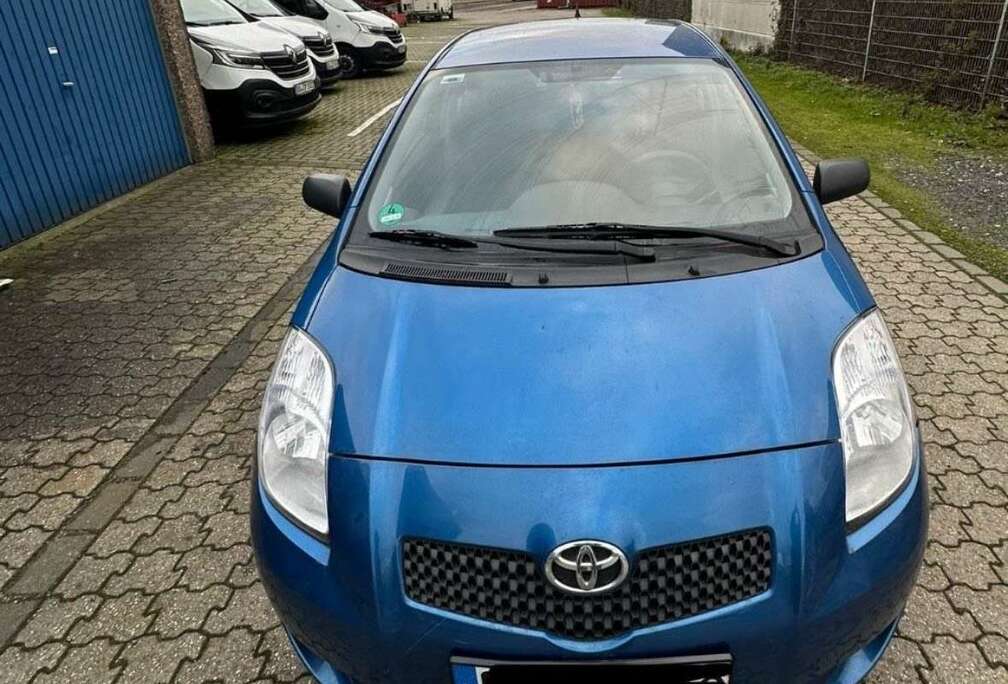 Toyota 1.0i VVT-i Yaris+