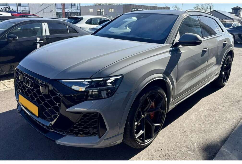 Audi 4.0 TFSI PERFORMANCE/KERAMIK//PANO/23/RS DY+/HUD*V