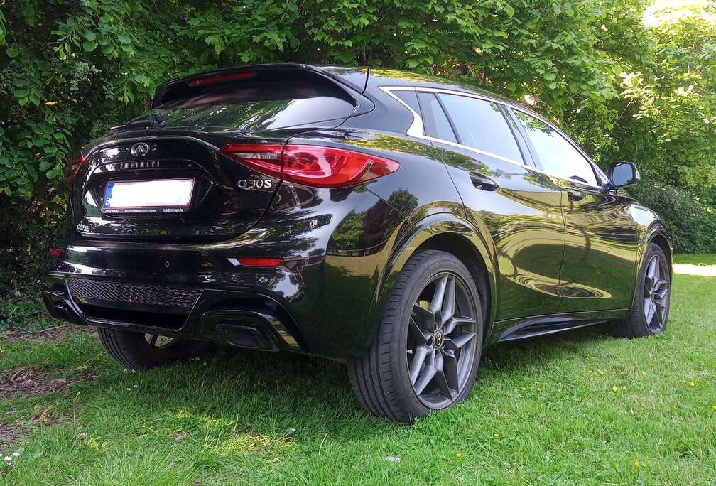 Infiniti Q30 1.5d Sport