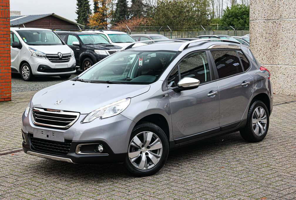 Peugeot STYLE-UITVOERING*NAVI*PARKEERSENSOREN*CRUISE-CONTR
