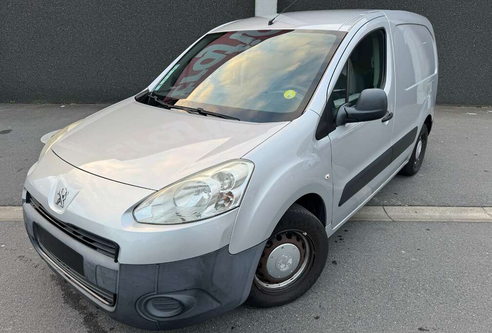 Peugeot 1.6 HDi L1H1 Airco Prêt à immatriculer