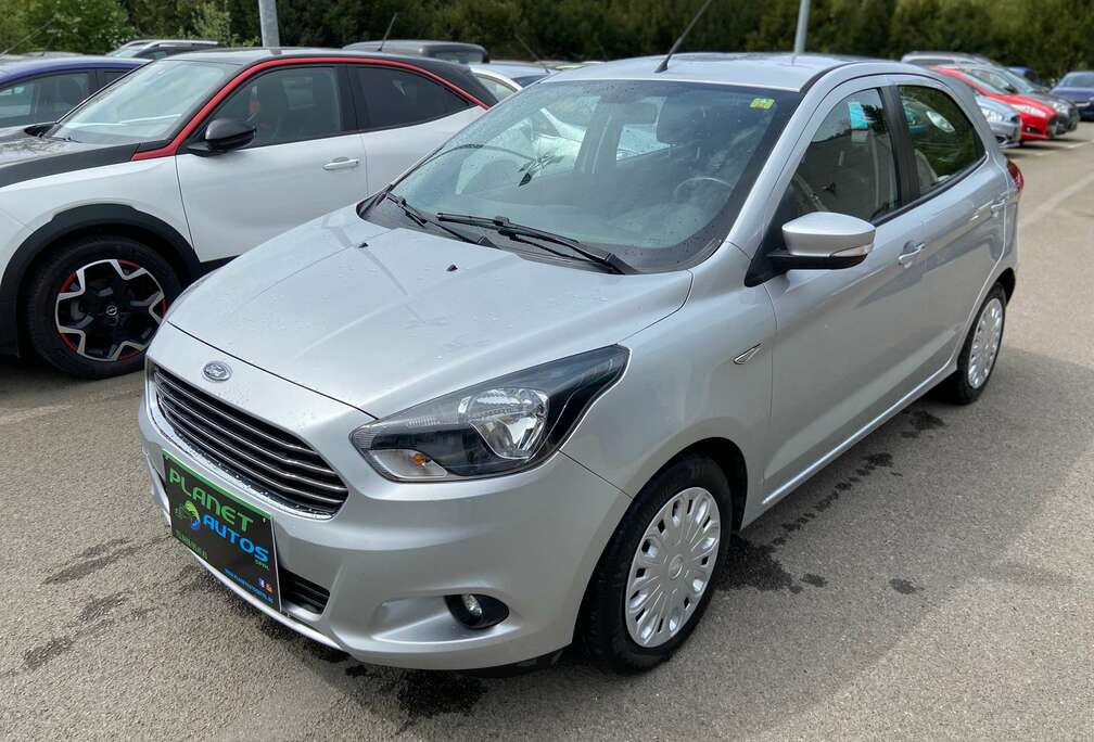 Ford 1.2i ESSENCE 69 CV AIRCO 5 PORTES GARANTIE 12 MOIS