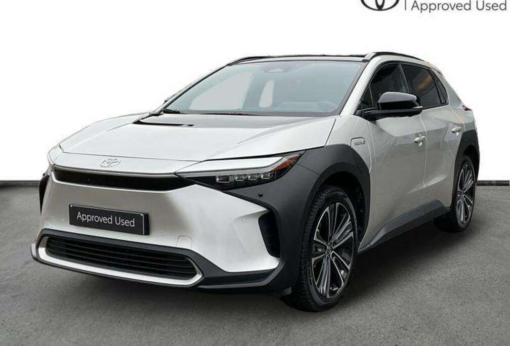 Toyota Premium AWD  WLTP 411km  FULL OPT  All Season T