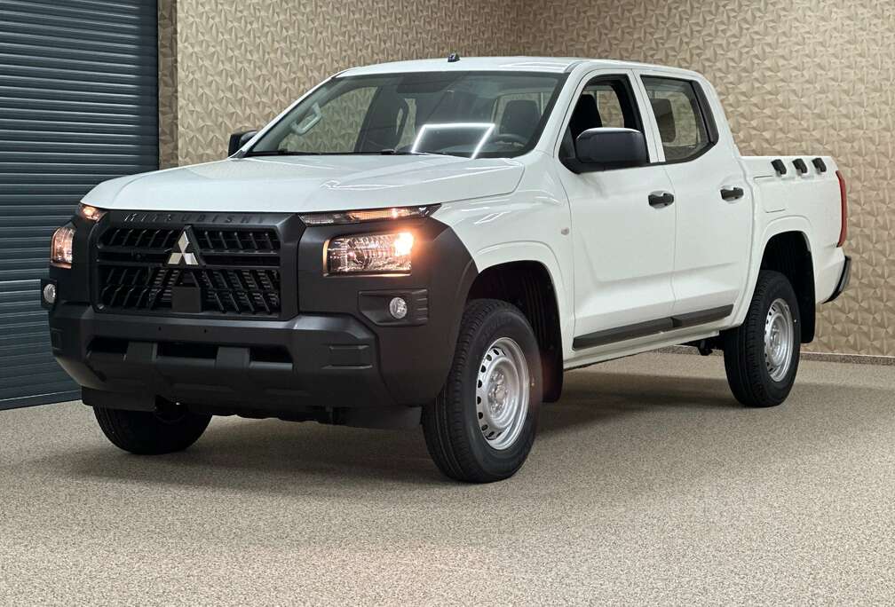 Mitsubishi L200 2.4 4x4 GL MT 2025 EXPORT OUT EU