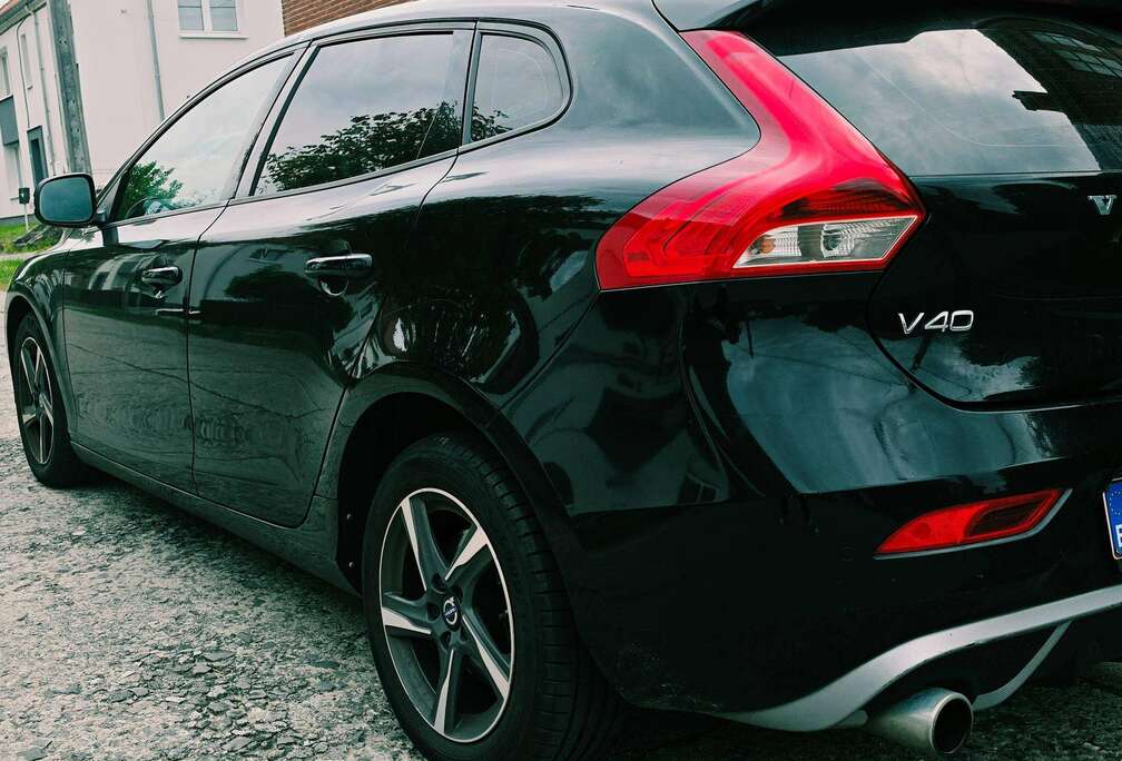 Volvo V40 2.0 D2