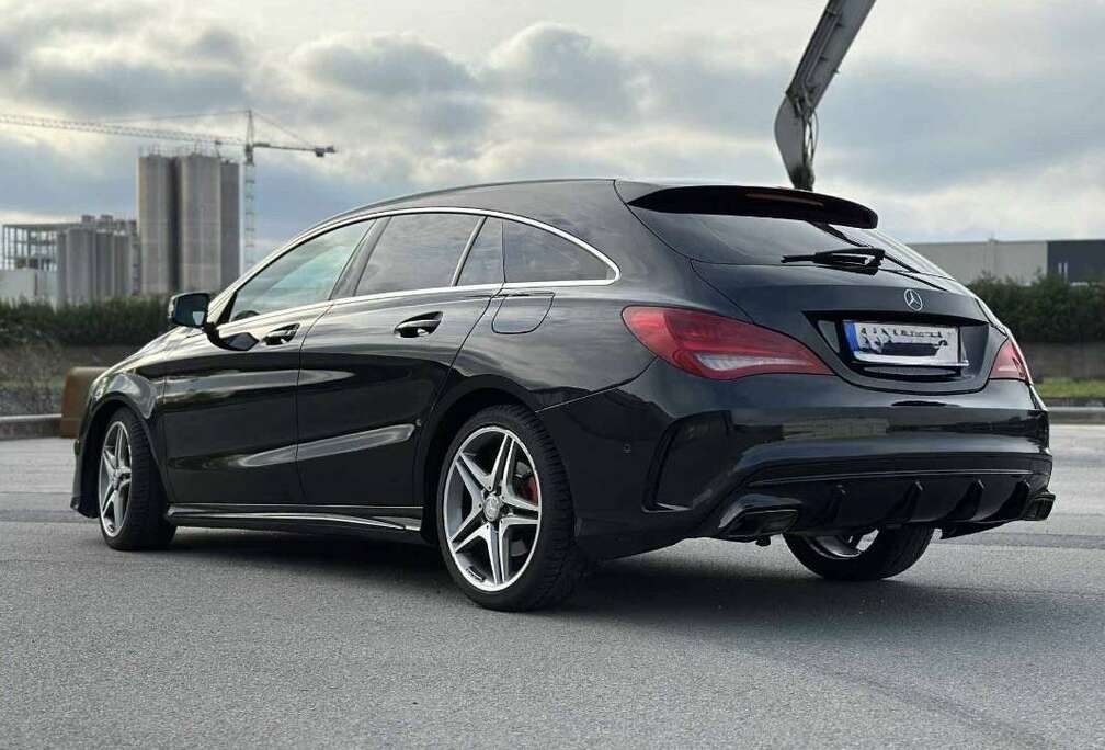 Mercedes-Benz Shooting Brake 7G-DCT AMG Line