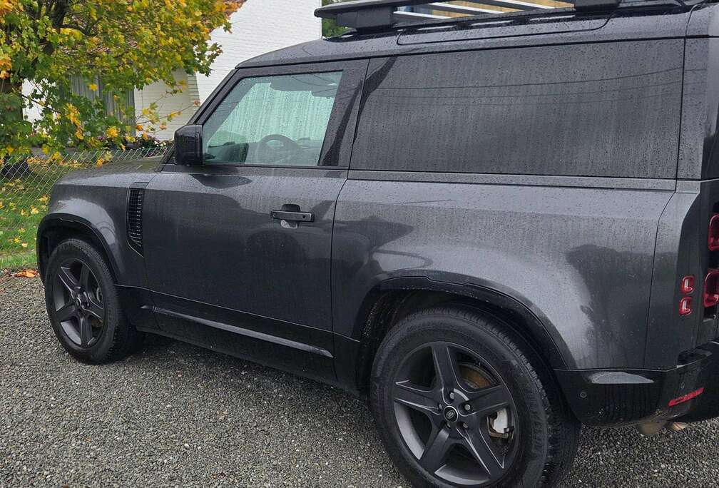 Land Rover Defender 90 3.0 D MHEV D250 X-Dynamic SE