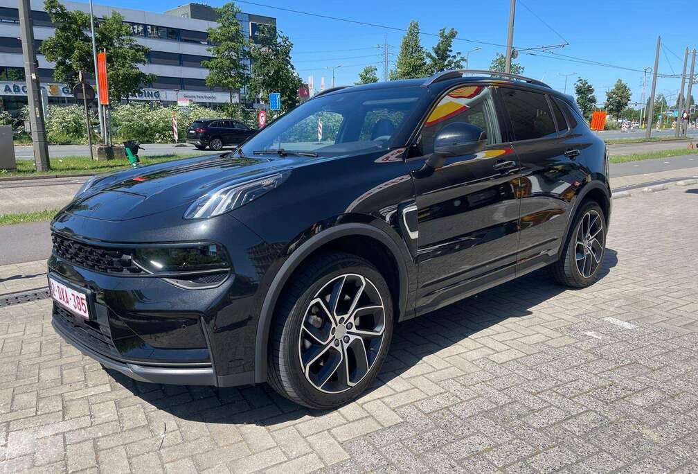 01 PHEV 1.5 Turbo (uniek zwart model)