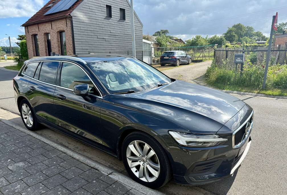 Volvo V60 Momentum Pro D3
