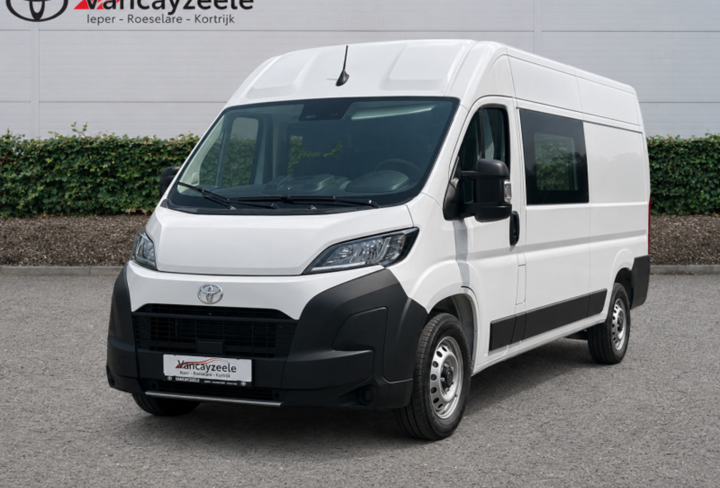 Toyota Dubbel Cabine Active Heavy + 36074 + BTW