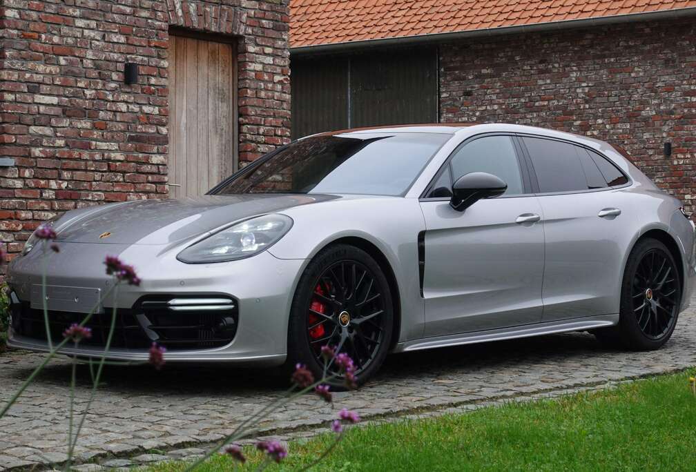 Porsche 4.0 V8 Bi-Tbo GTS Sp Turismo PDK(EU6.2)