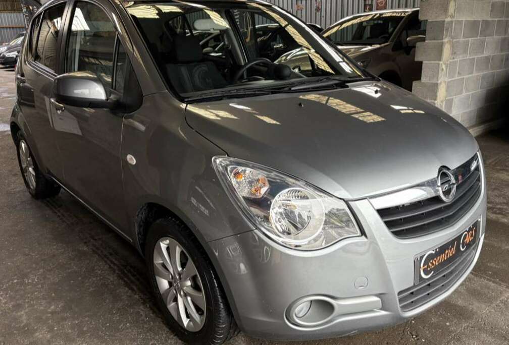 Opel 1.2i 94cv*05/2013* Airconditionné* 96.000 kms *Garantie 1 an