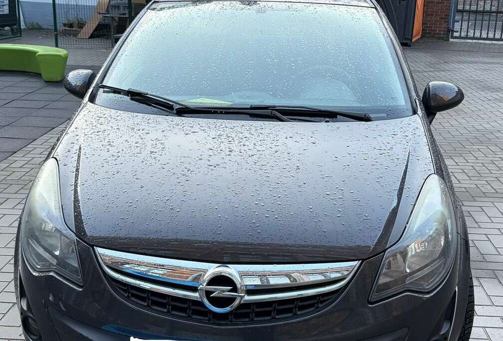 Opel Corsa 1.0i Enjoy