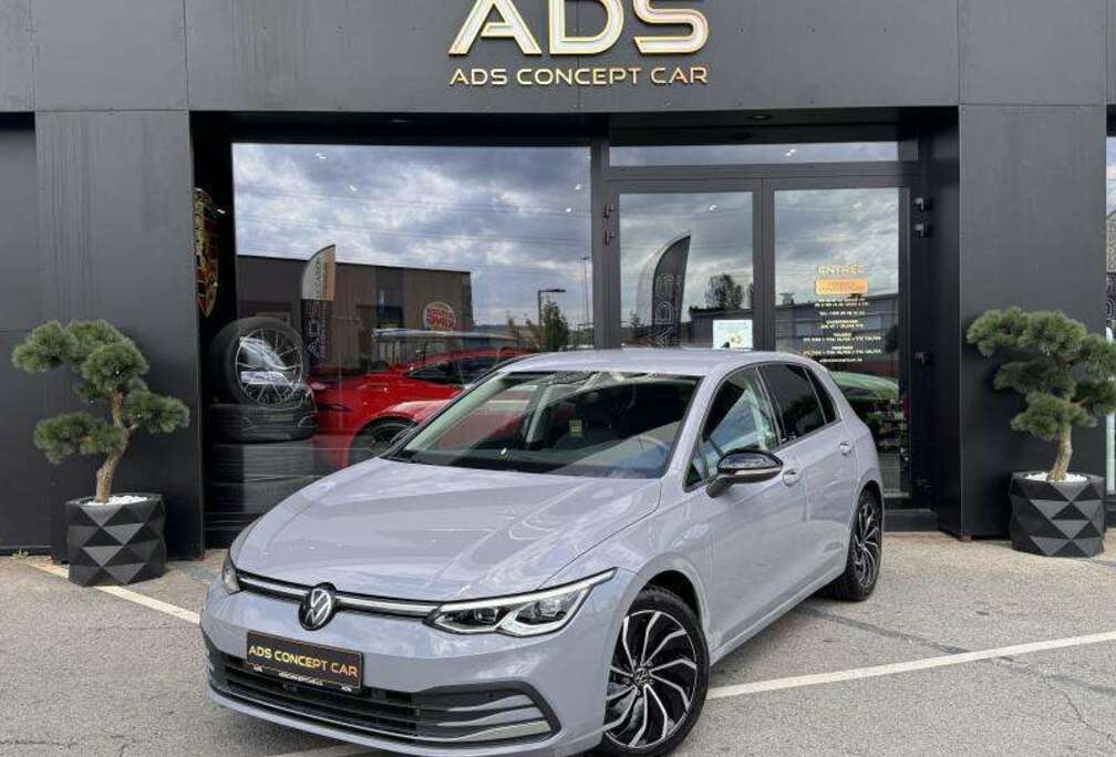 Volkswagen VIII Life Move Digital Cockpit Pro/ CarPlay/Siège