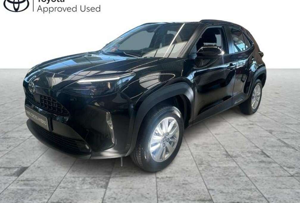 Toyota 1.5 Hybrid Dynamic + Comfort Pack