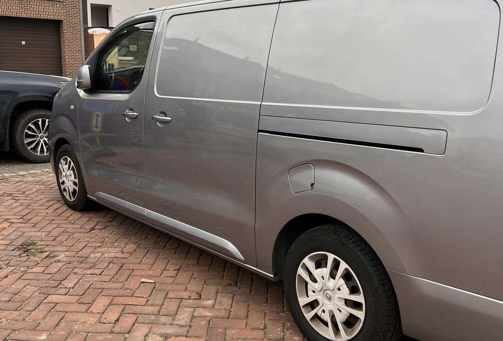 Opel Opel Vivaro 2 .0 TD L3 H1 INNOVATION