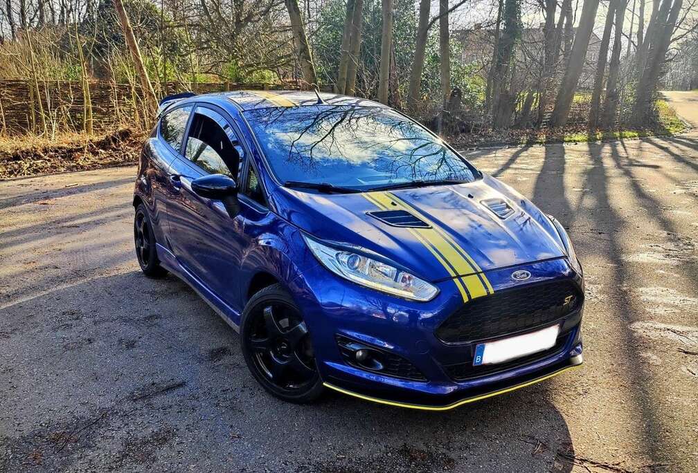 Ford 1.0i Titanium