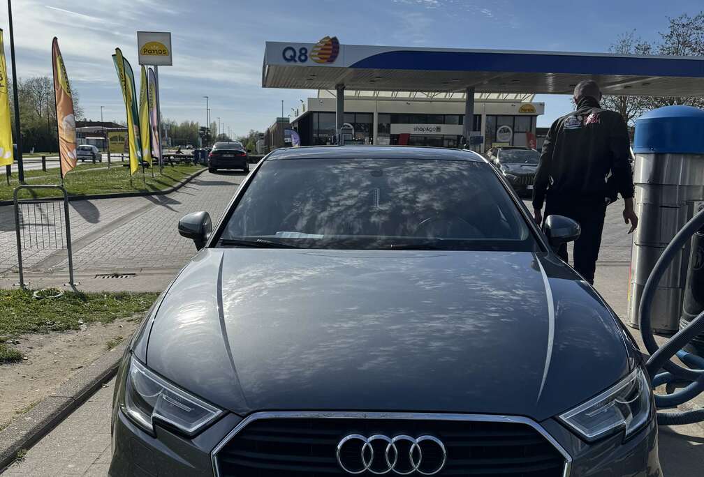 Audi Sportback 1.5 TFSI ACT Design S tronic