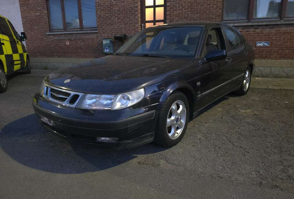 Saab 2.3 Turbo 16v Vector