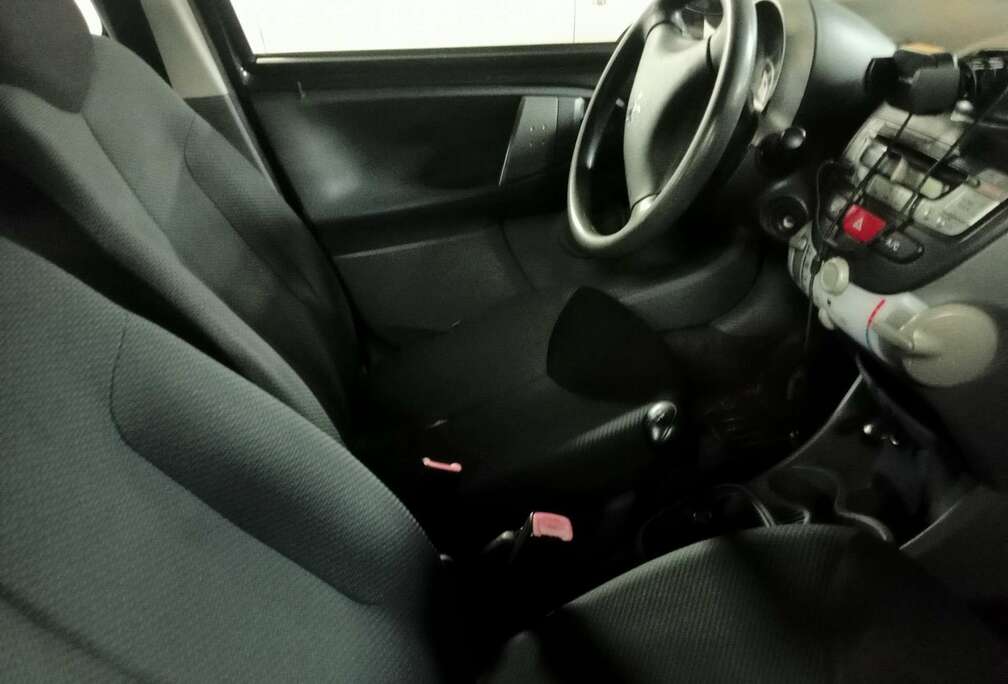Peugeot 1.0i 12v Urban