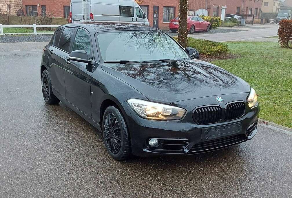 BMW 118d Sport Line zeer proper