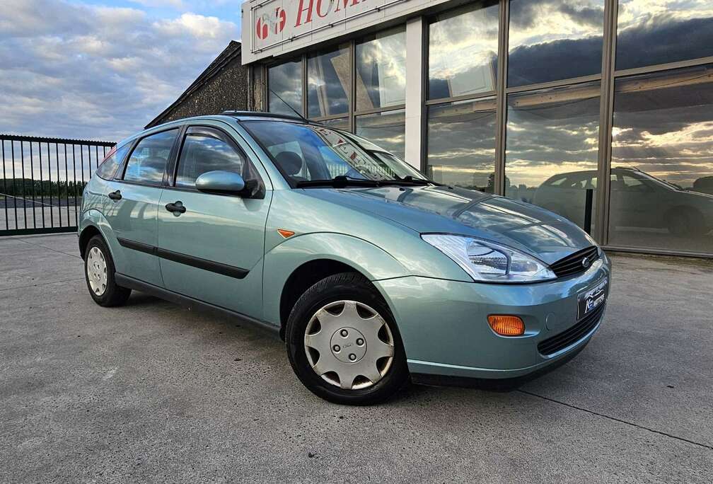 Ford 1.4i Ambiente Anniversary - Toit ouvrant